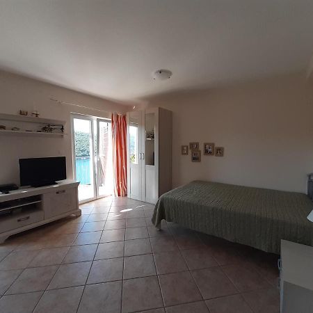 Suntime Apartment Tivat Luaran gambar