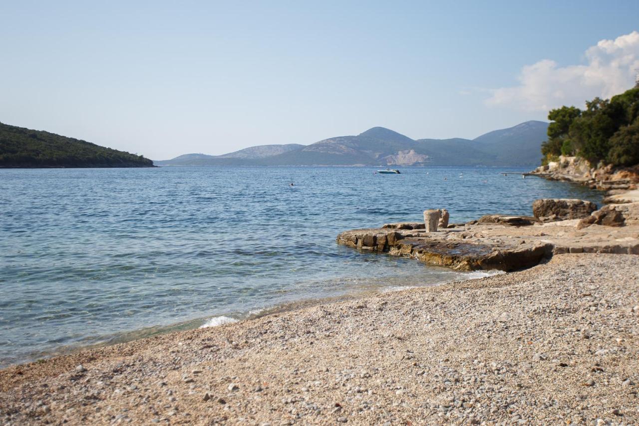 Suntime Apartment Tivat Luaran gambar